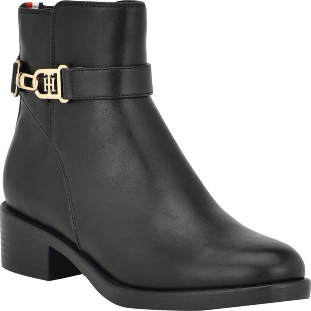 Tommy Hilfiger Womenโs Ianzi Black Ankle Boots - Size 8.5